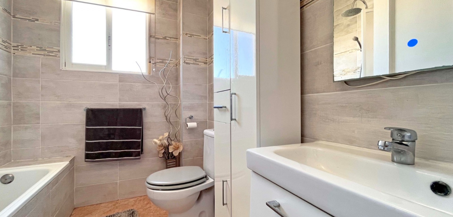 4 Bed, 3 Bath, HouseFor Sale, Orihuela Costa, Alicante