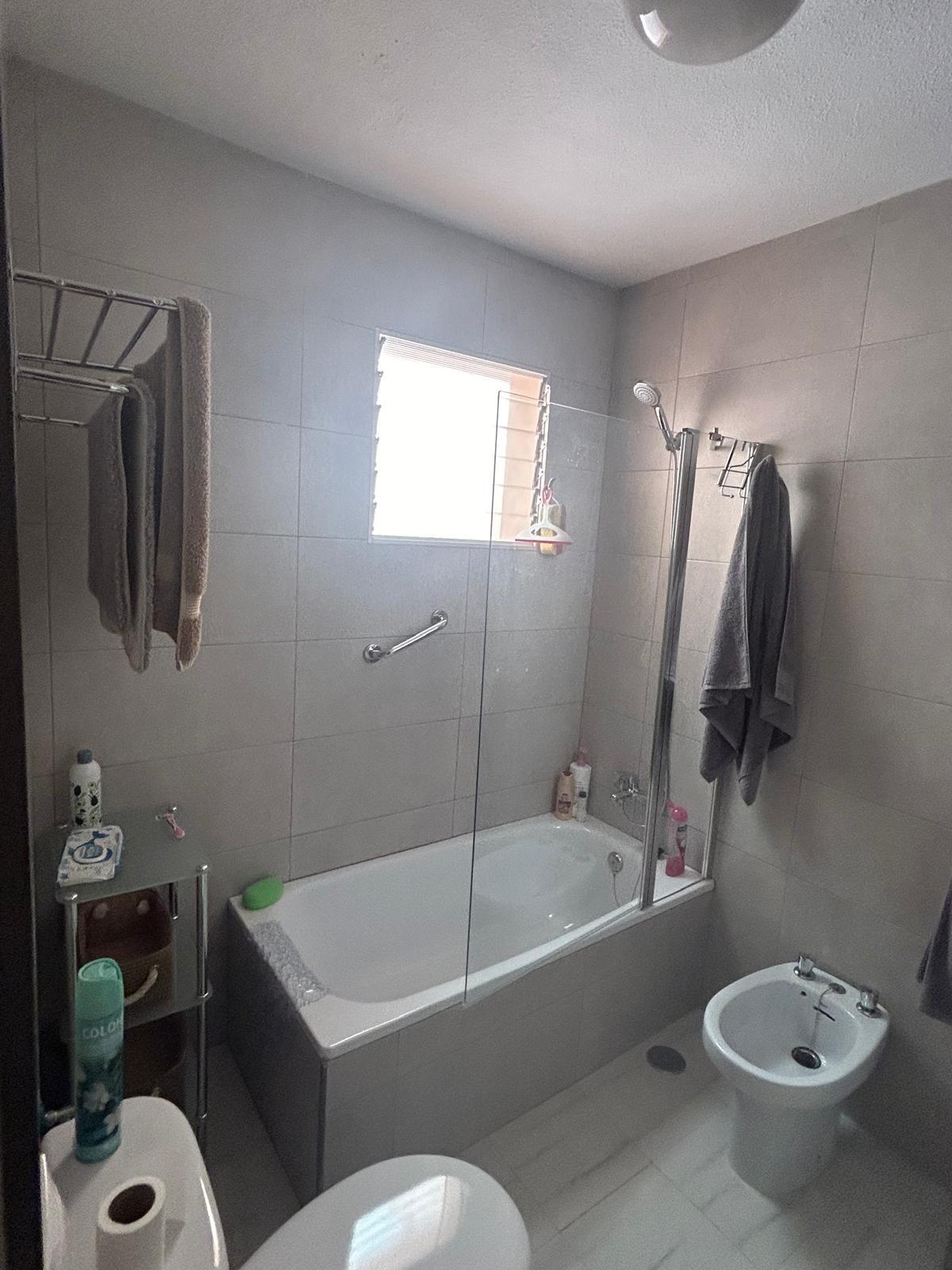 3 Bed, 2 Bath, HouseFor Sale, Torrevieja, Alicante