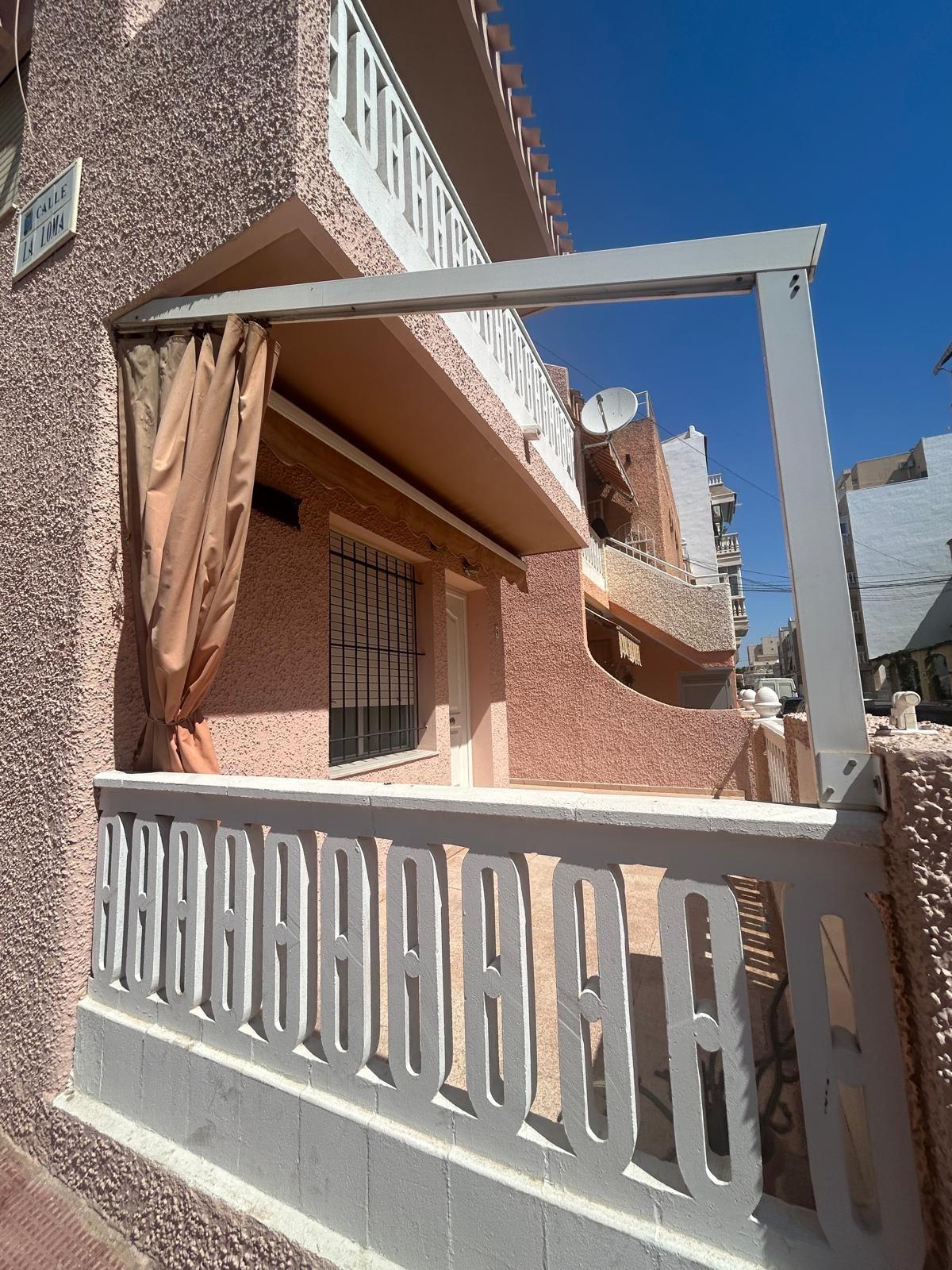 3 Bed, 2 Bath, HouseFor Sale, Torrevieja, Alicante