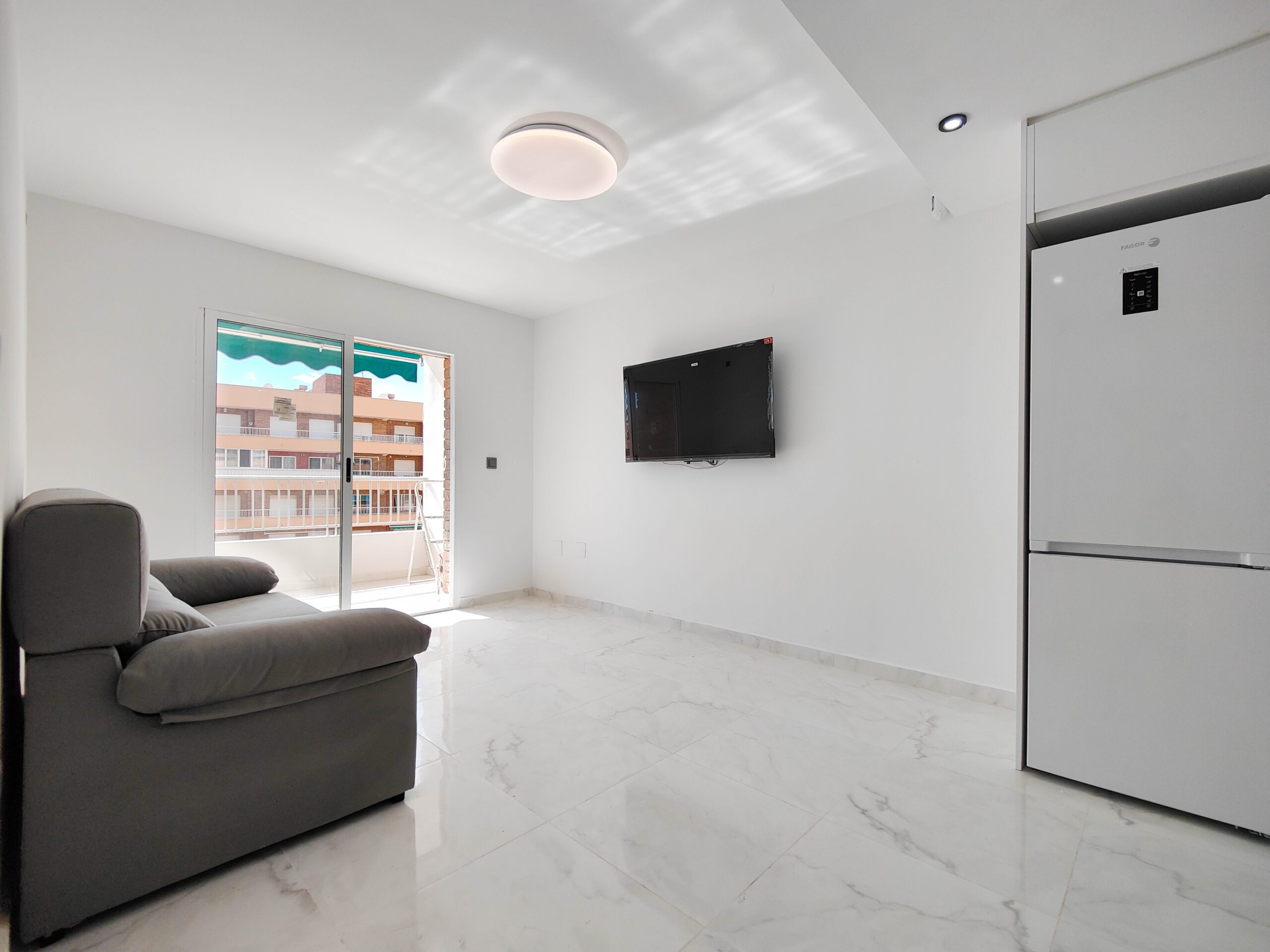 2 Bed, 2 Bath, ApartmentFor Sale, Torrevieja, Alicante