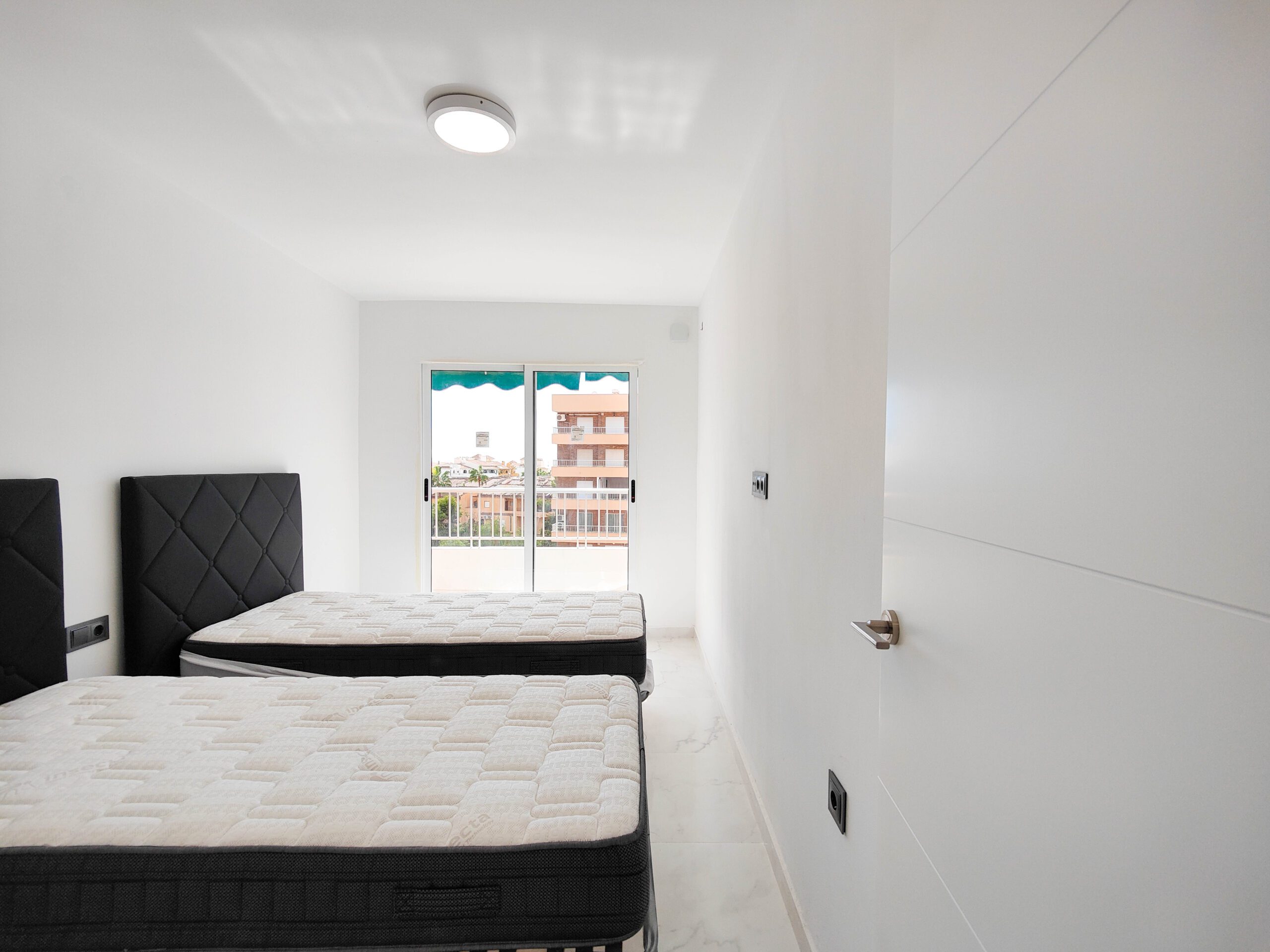 2 Bed, 2 Bath, ApartmentFor Sale, Torrevieja, Alicante