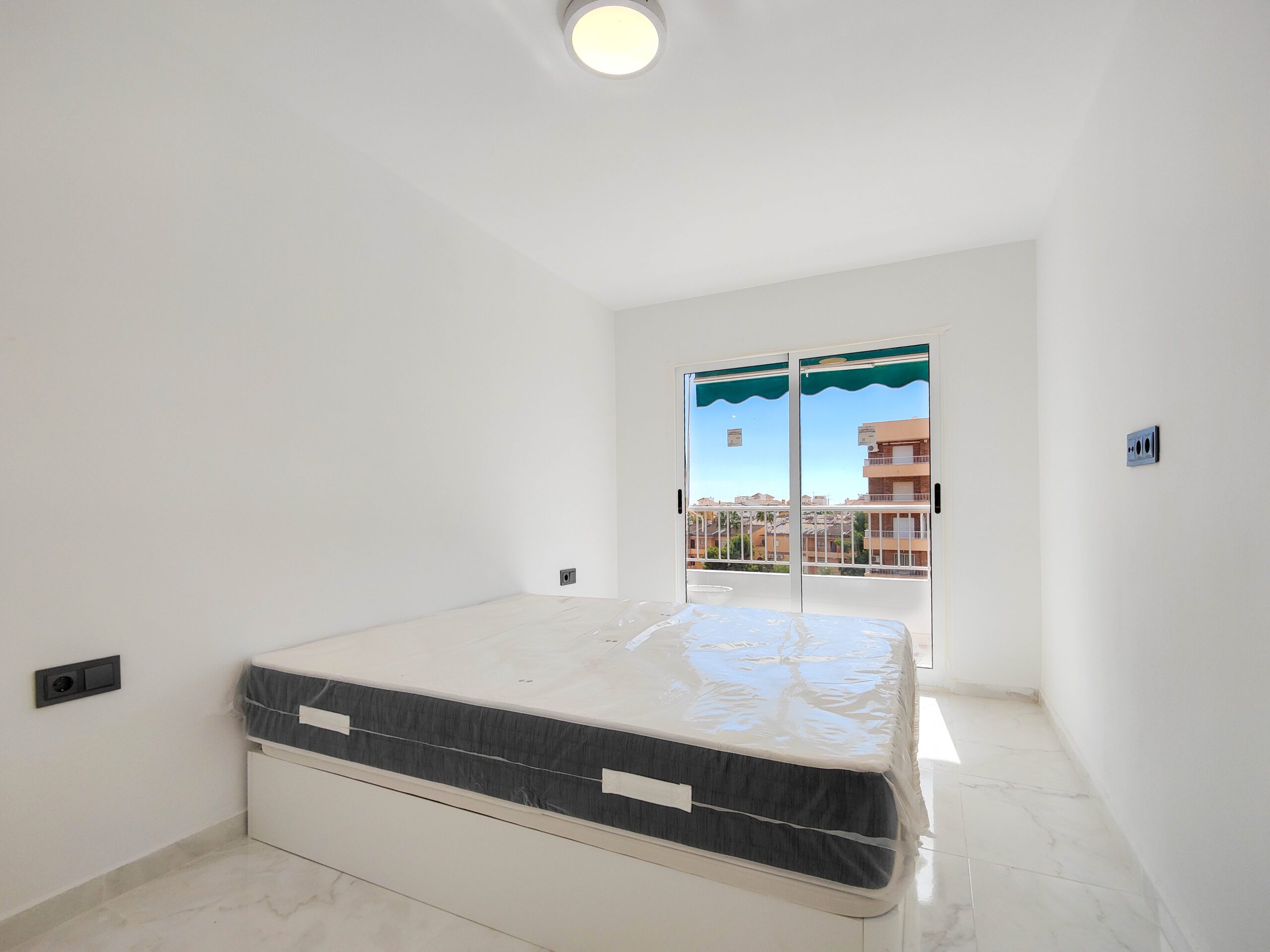 2 Bed, 2 Bath, ApartmentFor Sale, Torrevieja, Alicante