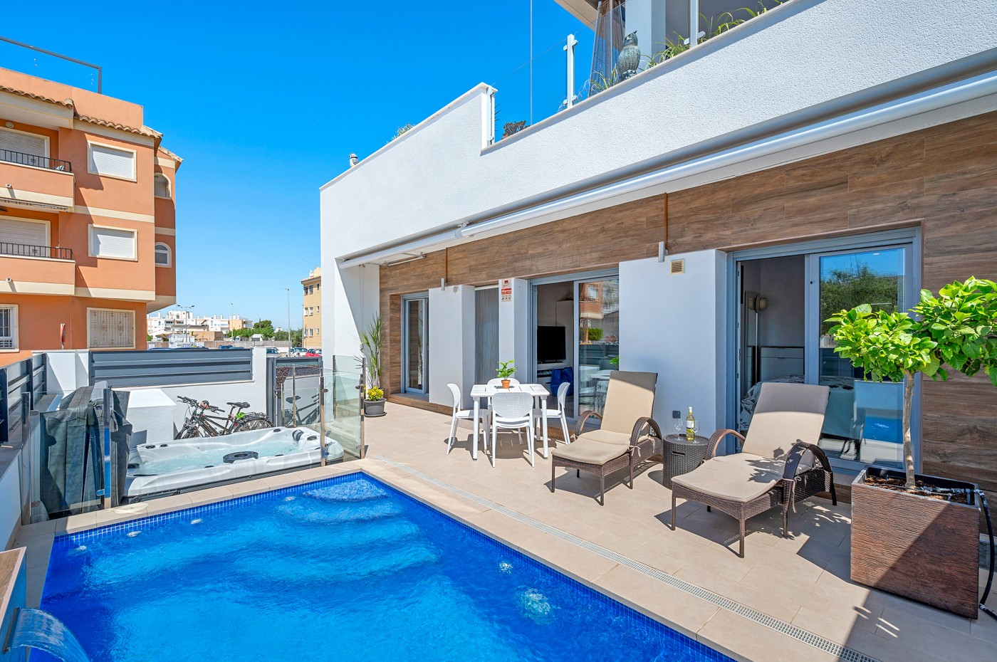 3 Bed, 2 Bath, HouseFor Sale, Formentera Del Segura, Alicante