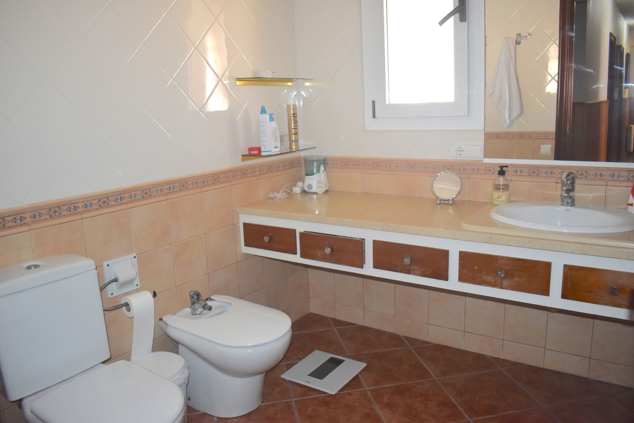 6 Bed, 3 Bath, HouseFor Sale, Guardamar Del Segura, Alicante