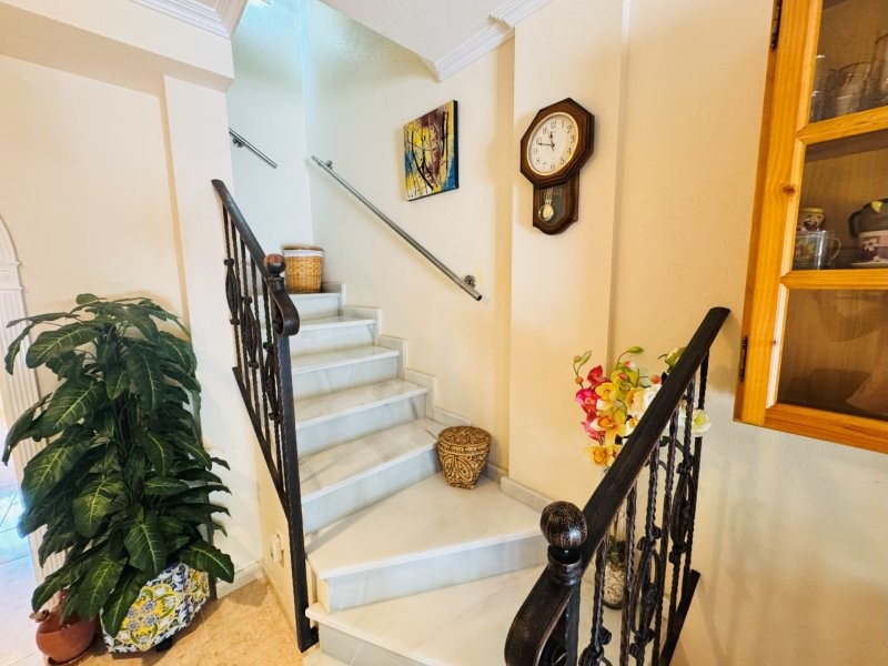 3 Bed, 2 Bath, ApartmentFor Sale, Torrevieja, Alicante