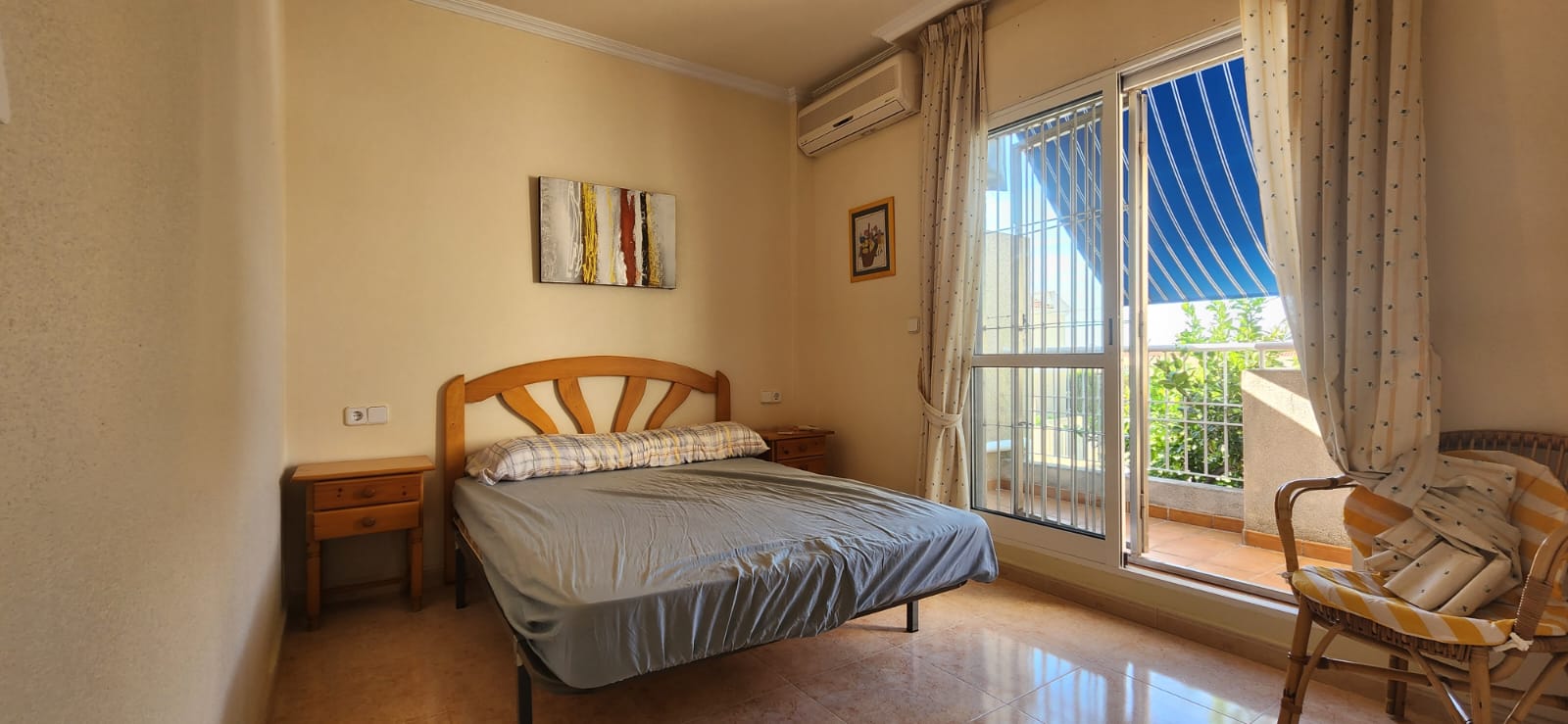 3 Bed, 2 Bath, ApartmentFor Sale, Torrevieja, Alicante