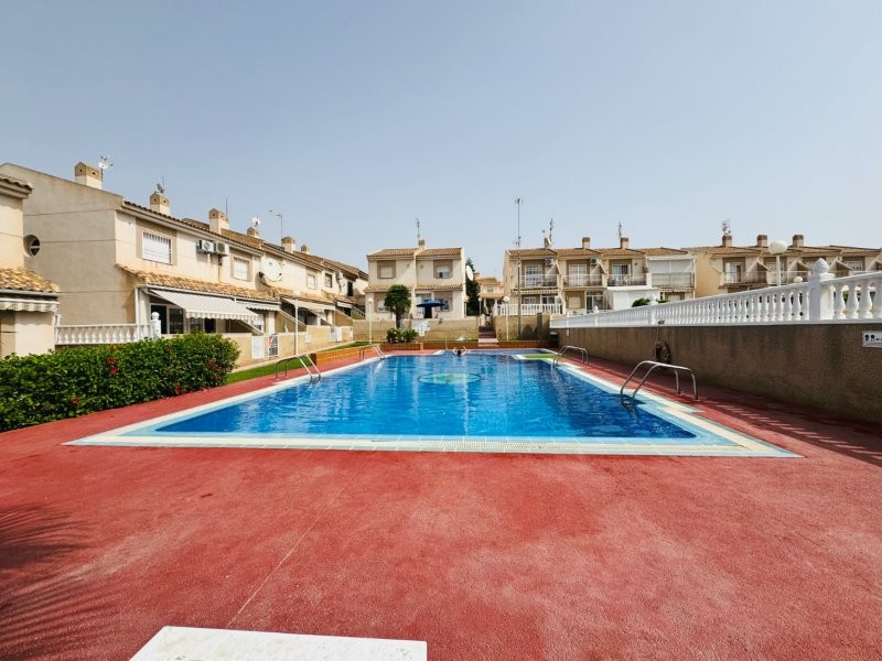 3 Bed, 2 Bath, ApartmentFor Sale, Torrevieja, Alicante