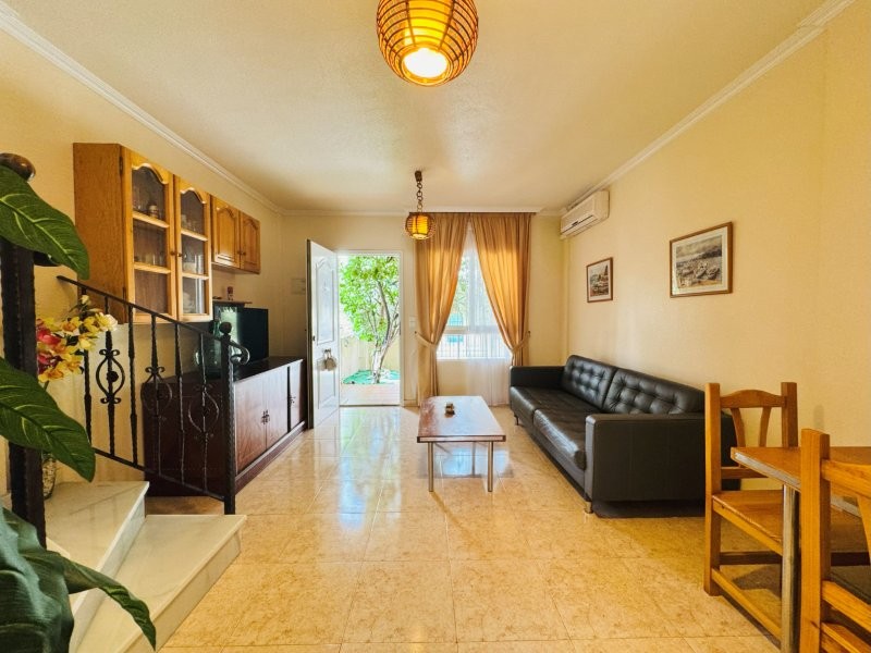3 Bed, 2 Bath, ApartmentFor Sale, Torrevieja, Alicante