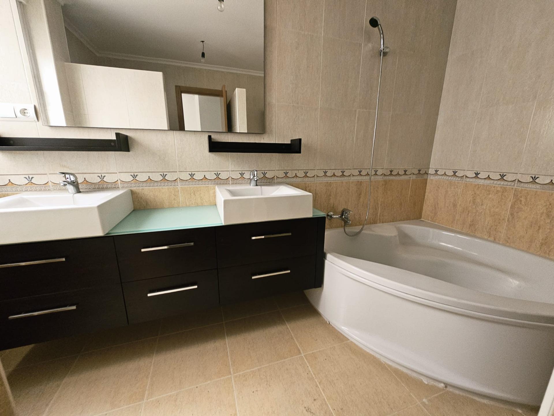 3 Bed, 2 Bath, ApartmentFor Sale, Torrevieja, Alicante