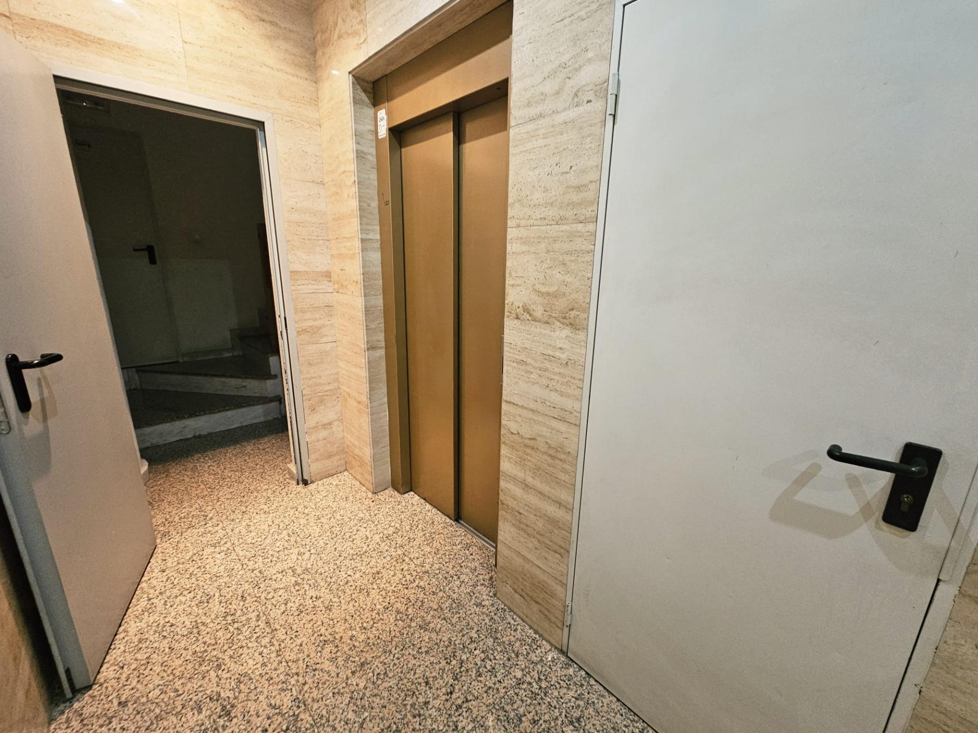 3 Bed, 2 Bath, ApartmentFor Sale, Torrevieja, Alicante