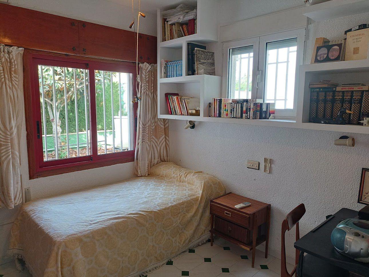 4 Bed, 3 Bath, HouseFor Sale, Orihuela Costa, Alicante