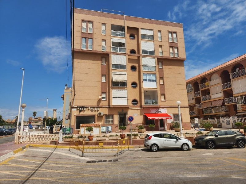 2 Bed, 1 Bath, ApartmentFor Sale, La Mata, Alicante