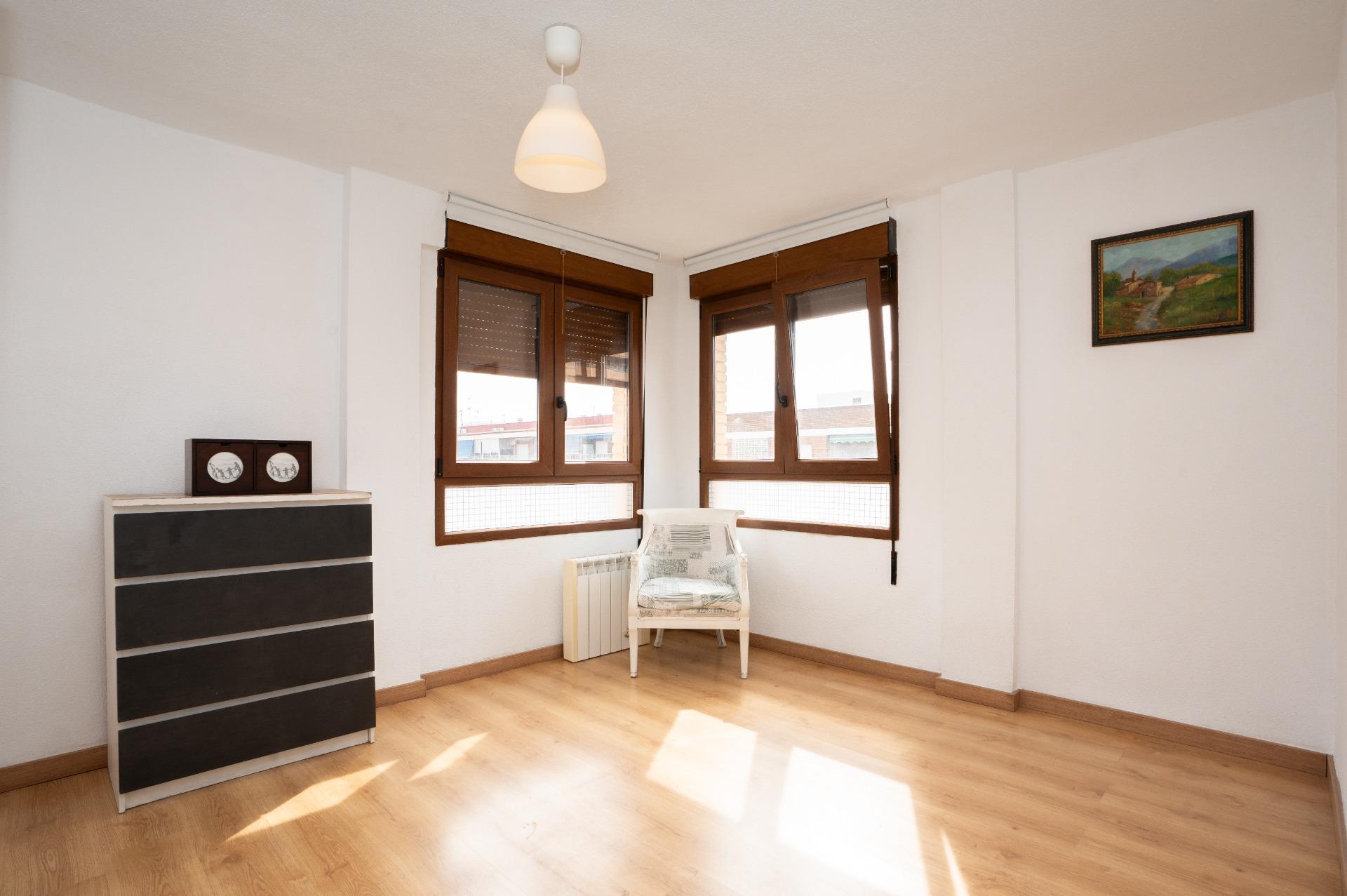 3 Bed, 1 Bath, ApartmentFor Sale, Torrevieja, Alicante