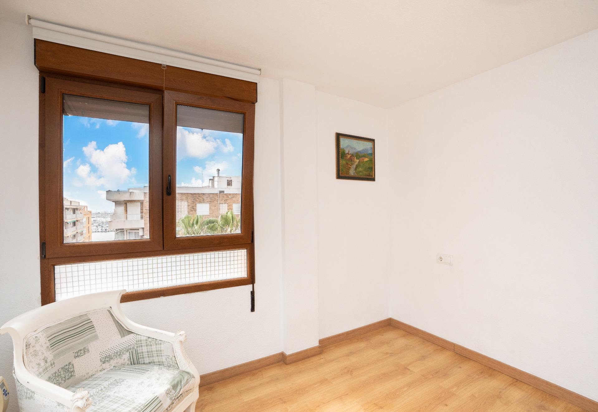 3 Bed, 1 Bath, ApartmentFor Sale, Torrevieja, Alicante