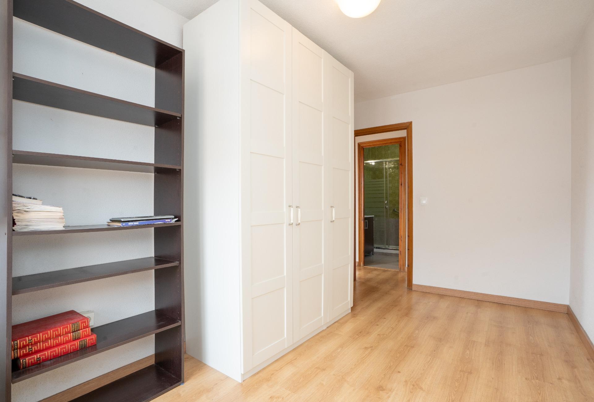 3 Bed, 1 Bath, ApartmentFor Sale, Torrevieja, Alicante