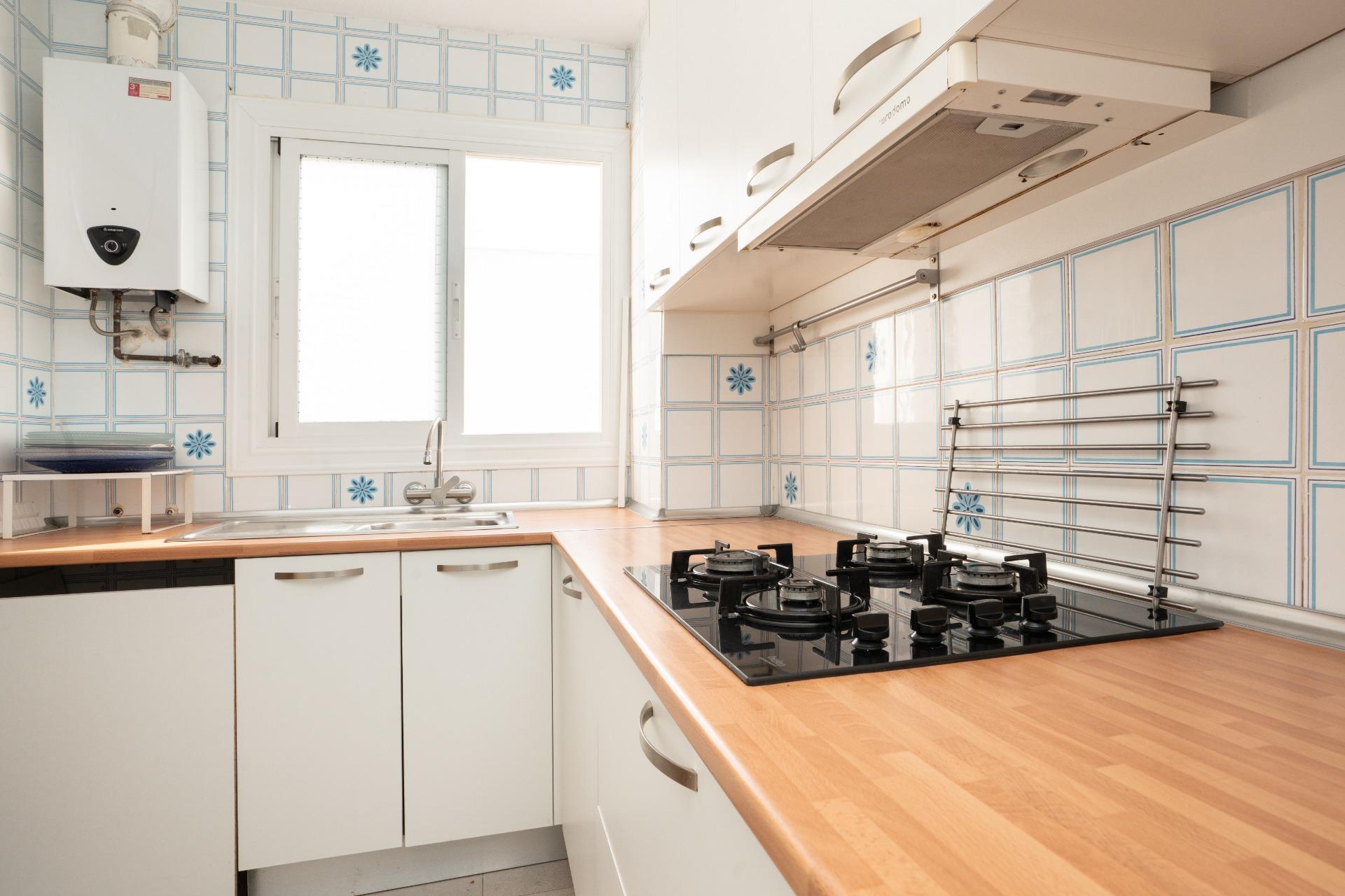 3 Bed, 1 Bath, ApartmentFor Sale, Torrevieja, Alicante