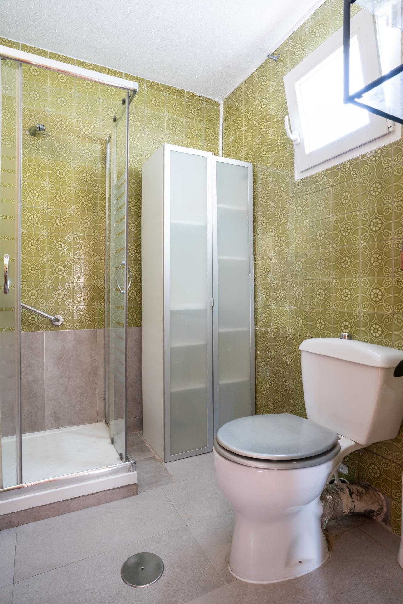 3 Bed, 1 Bath, ApartmentFor Sale, Torrevieja, Alicante