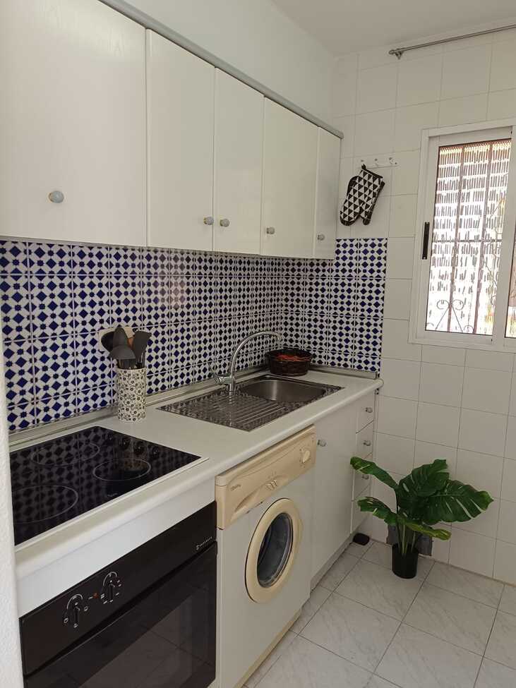 2 Bed, 1 Bath, ApartmentFor Sale, Torrevieja, Alicante