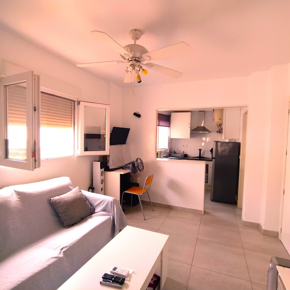 1 Bed, 1 Bath, ApartmentFor Sale, Torrevieja, Alicante