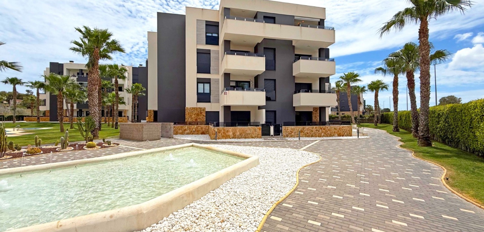 2 Bed, 2 Bath, ApartmentFor Sale, Orihuela Costa, Alicante