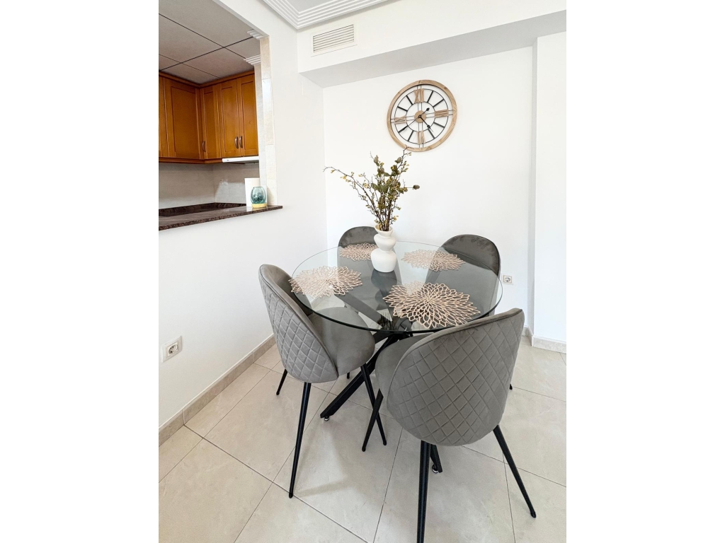 2 Bed, 1 Bath, ApartmentFor Sale, Torrevieja, Alicante