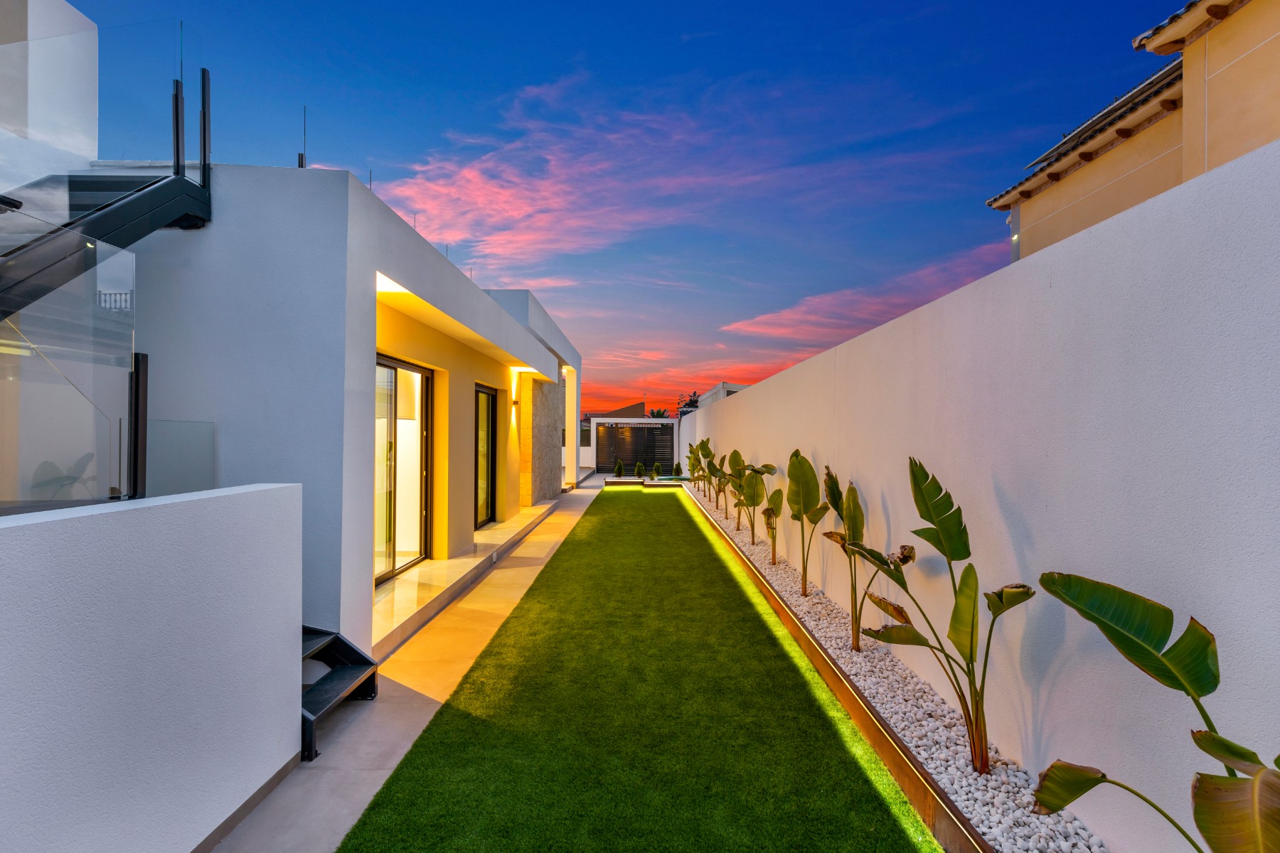 3 Bed, 2 Bath, HouseFor Sale, El Chaparral, Alicante