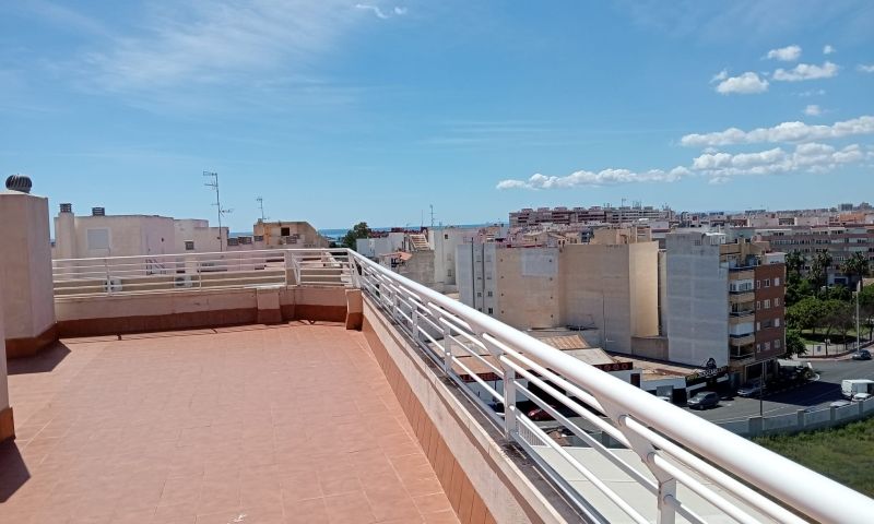 2 Bed, 1 Bath, ApartmentFor Sale, Torrevieja, Alicante