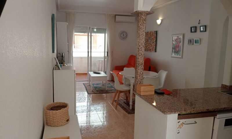 2 Bed, 1 Bath, ApartmentFor Sale, Torrevieja, Alicante