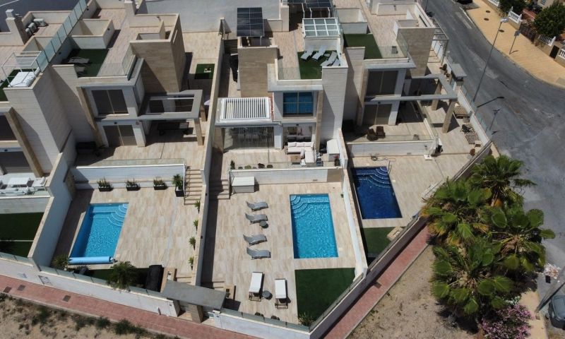 4 Bed, 3 Bath, HouseFor Sale, Orihuela Costa, Alicante