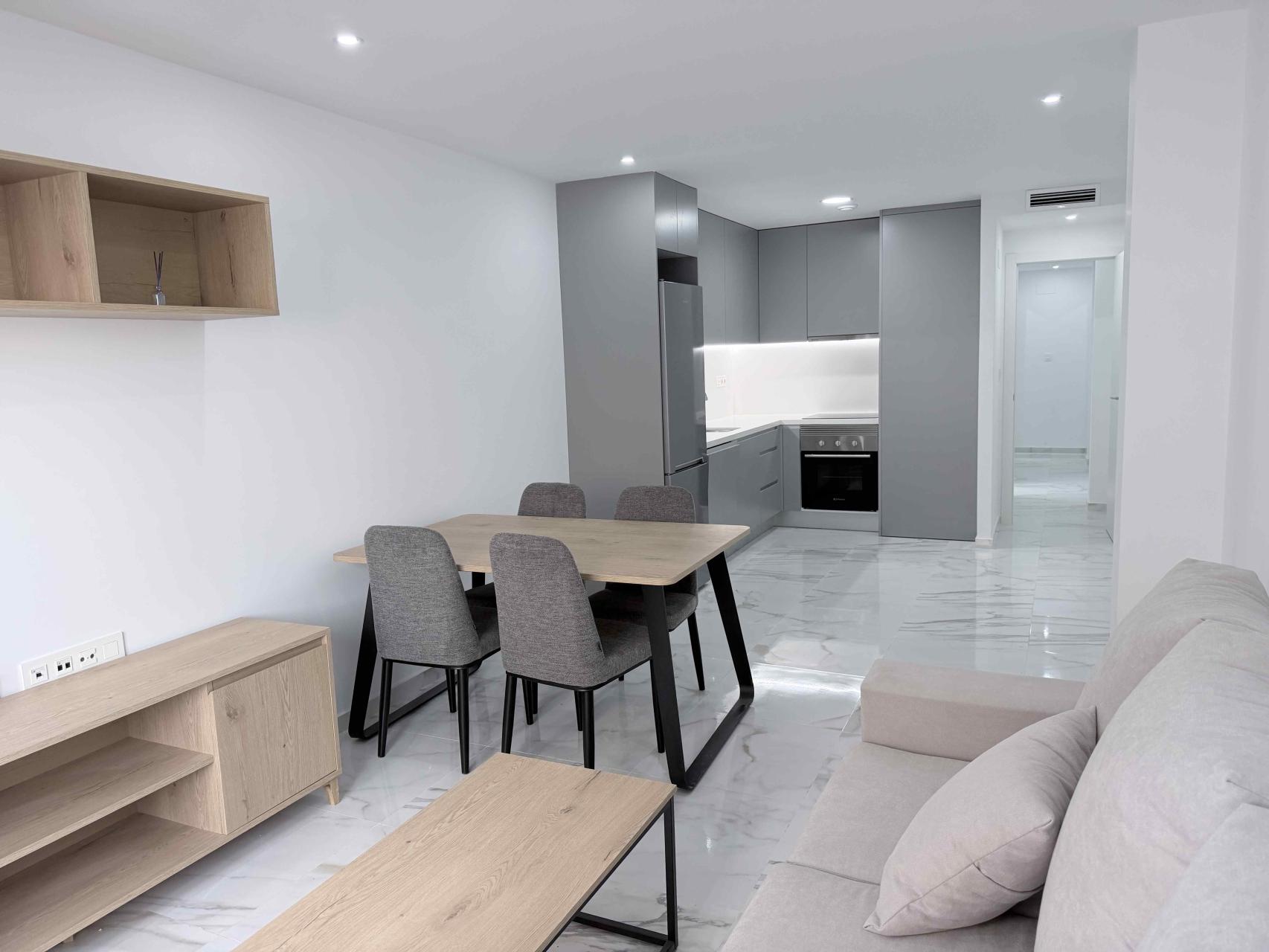 2 Bed, 1 Bath, ApartmentFor Sale, Torrevieja, Alicante