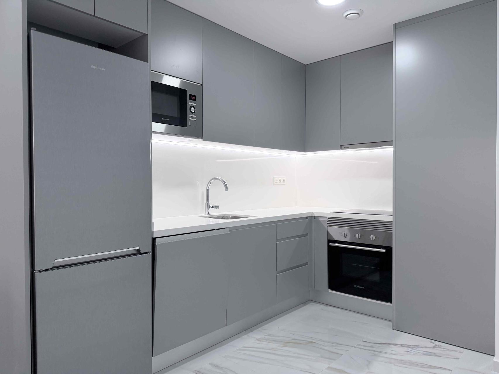 2 Bed, 1 Bath, ApartmentFor Sale, Torrevieja, Alicante