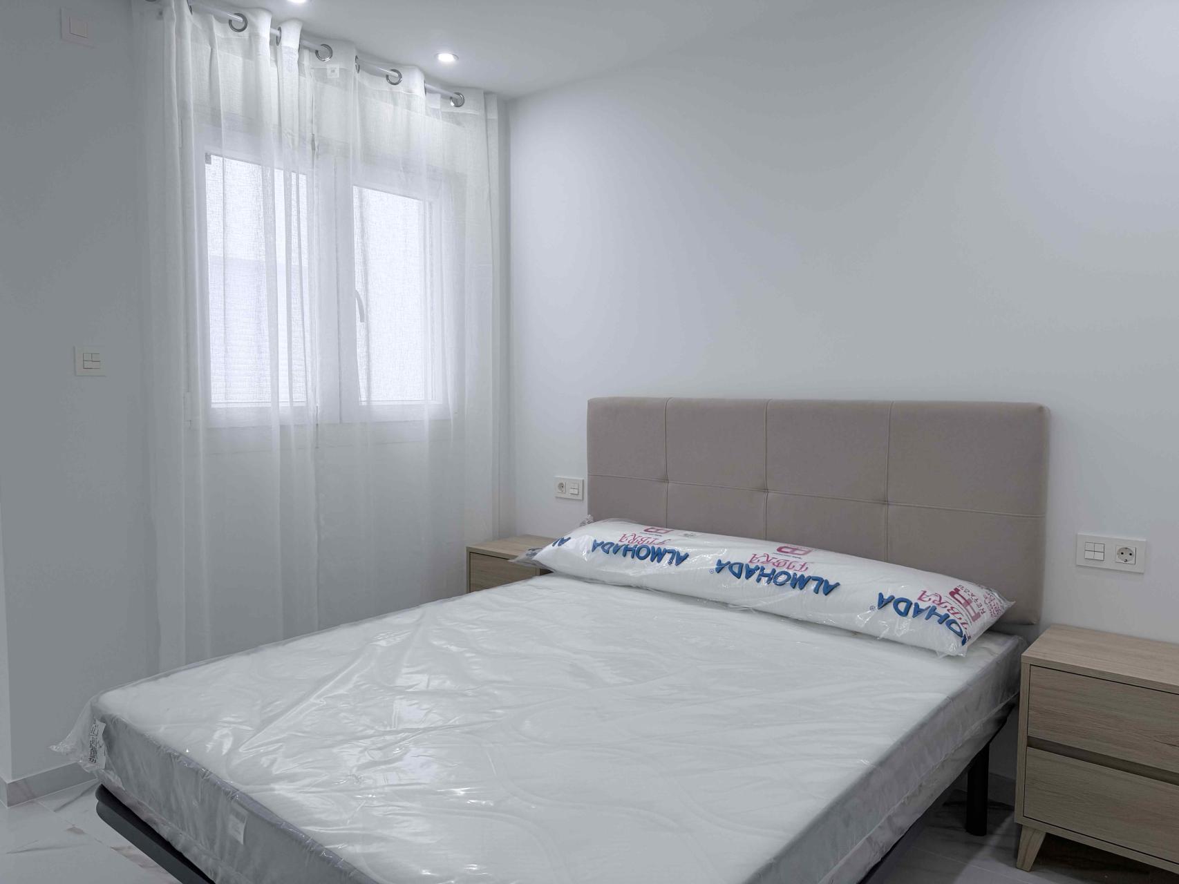 2 Bed, 1 Bath, ApartmentFor Sale, Torrevieja, Alicante