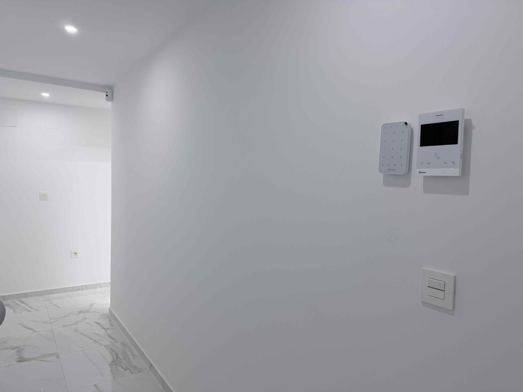 2 Bed, 1 Bath, ApartmentFor Sale, Torrevieja, Alicante