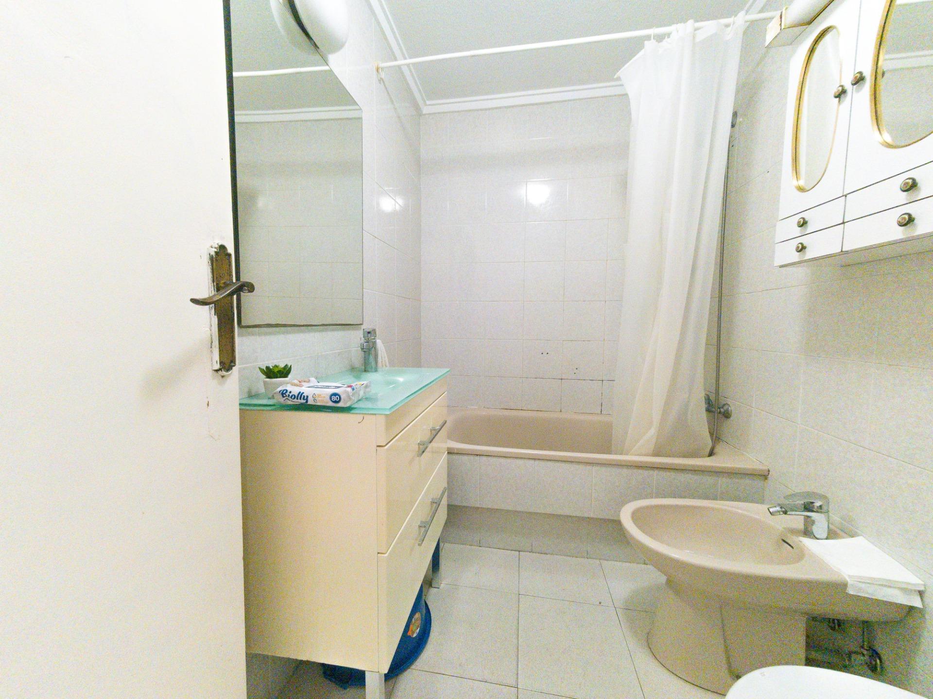 1 Bed, 1 Bath, ApartmentFor Sale, Torrevieja, Alicante