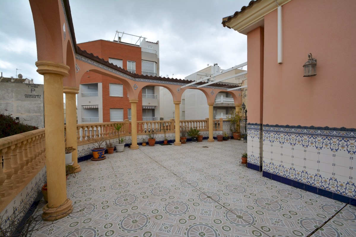 8 Bed, 4 Bath, HouseFor Sale, Guardamar Del Segura, Alicante
