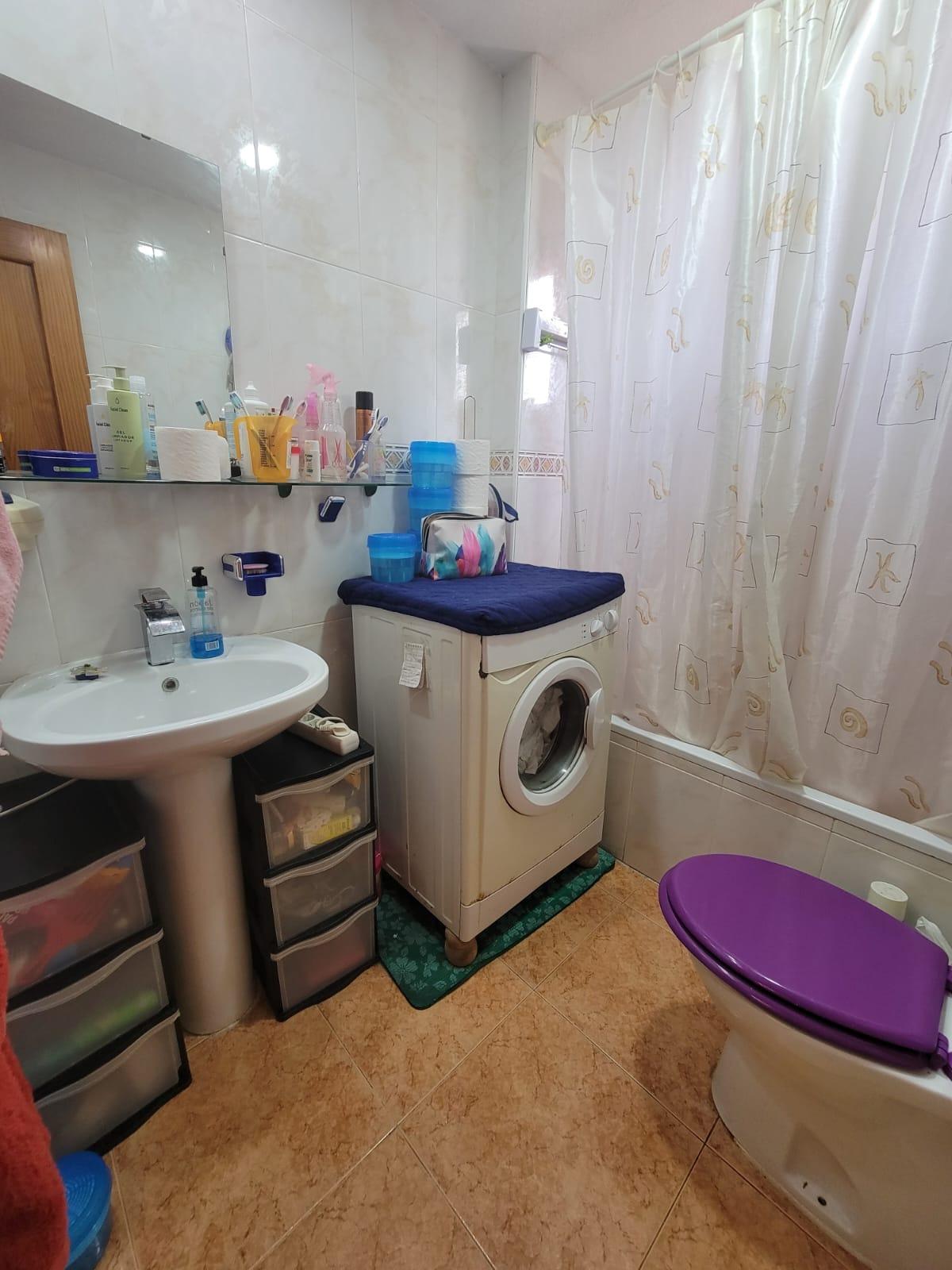 2 Bed, 1 Bath, ApartmentFor Sale, Torrevieja, Alicante