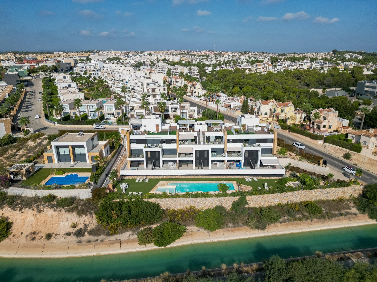 3 Bed, 2 Bath, ApartmentFor Sale, Orihuela Costa, Alicante