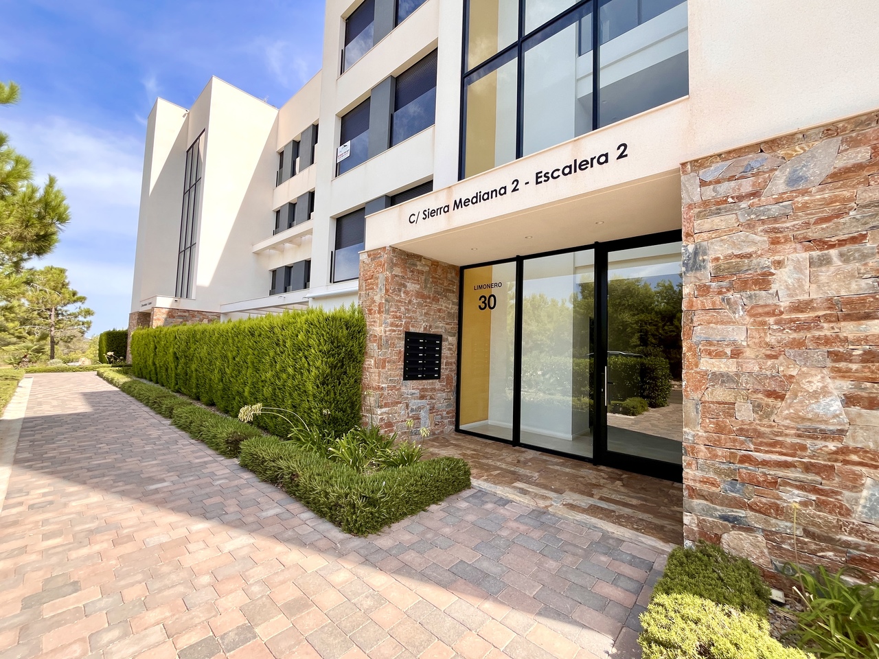 2 Bed, 3 Bath, ApartmentFor Sale, Las Colinas Golf, Alicante