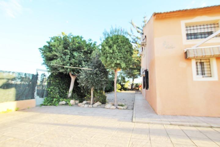 5 Bed, 2 Bath, HouseFor Sale, Almoradi, Alicante