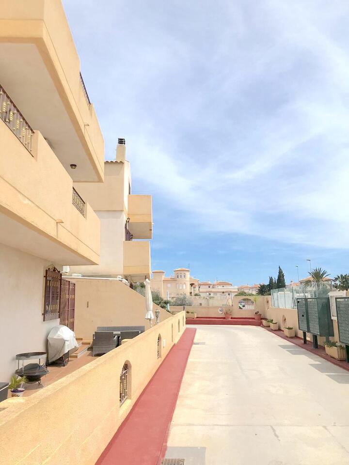 3 Bed, 3 Bath, HouseFor Sale, Playa Flamenca, Alicante