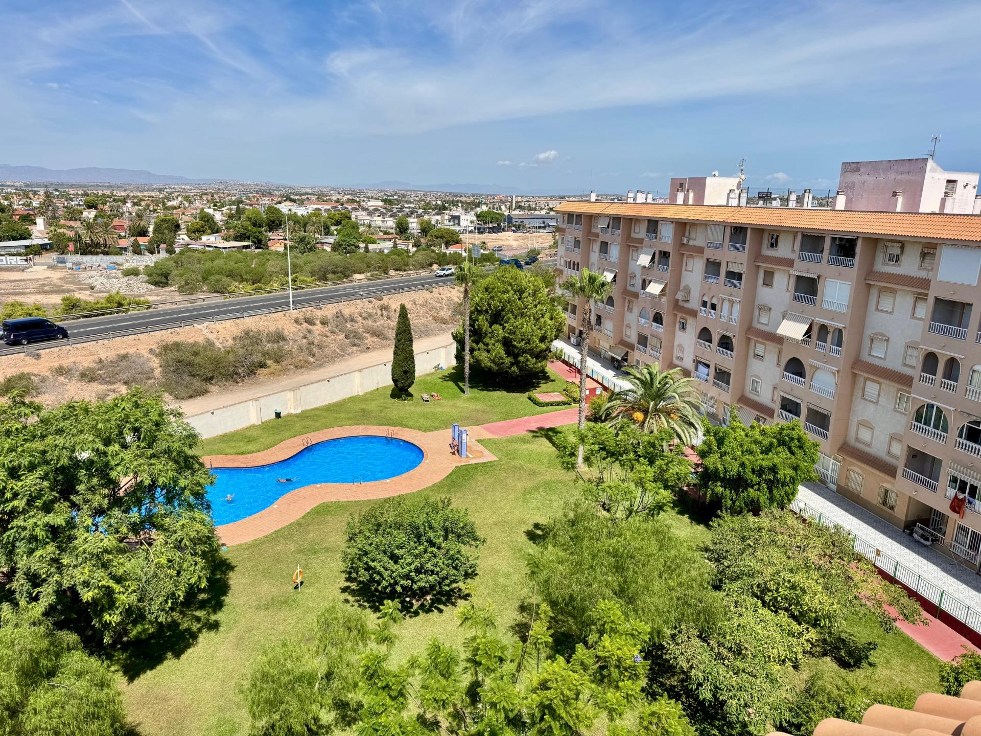 2 Bed, 1 Bath, ApartmentFor Sale, Torrevieja, Alicante