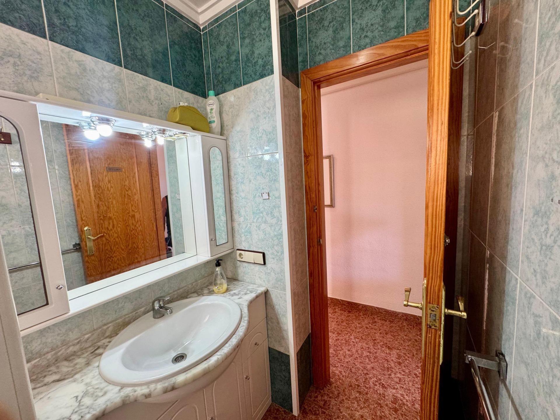 2 Bed, 1 Bath, ApartmentFor Sale, Torrevieja, Alicante