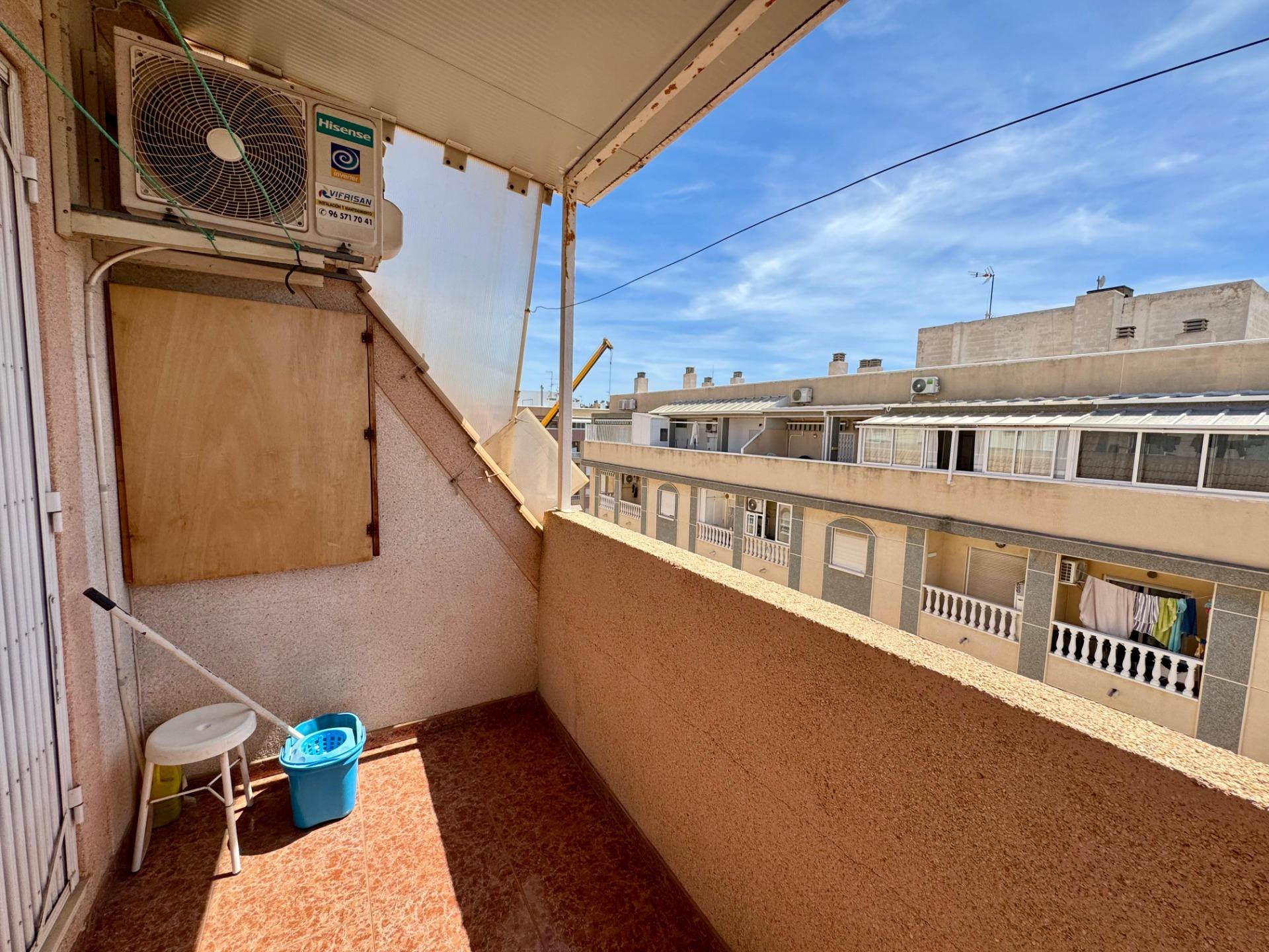 2 Bed, 1 Bath, ApartmentFor Sale, Torrevieja, Alicante