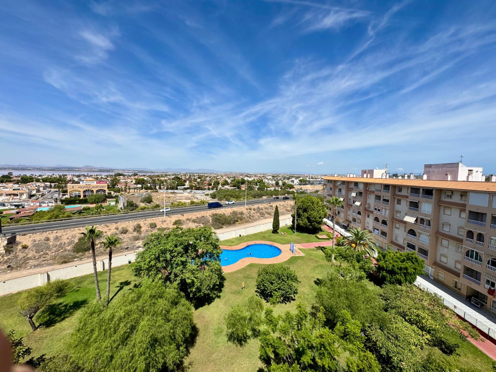 2 Bed, 1 Bath, ApartmentFor Sale, Torrevieja, Alicante