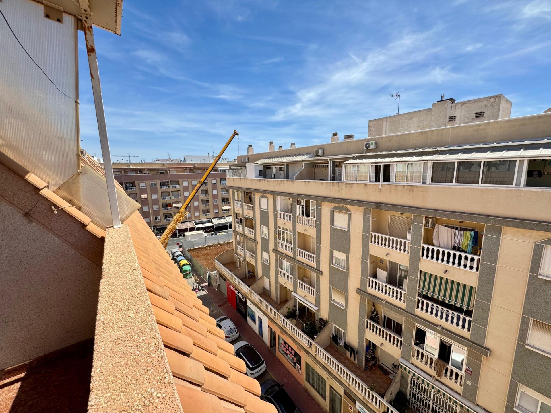 2 Bed, 1 Bath, ApartmentFor Sale, Torrevieja, Alicante