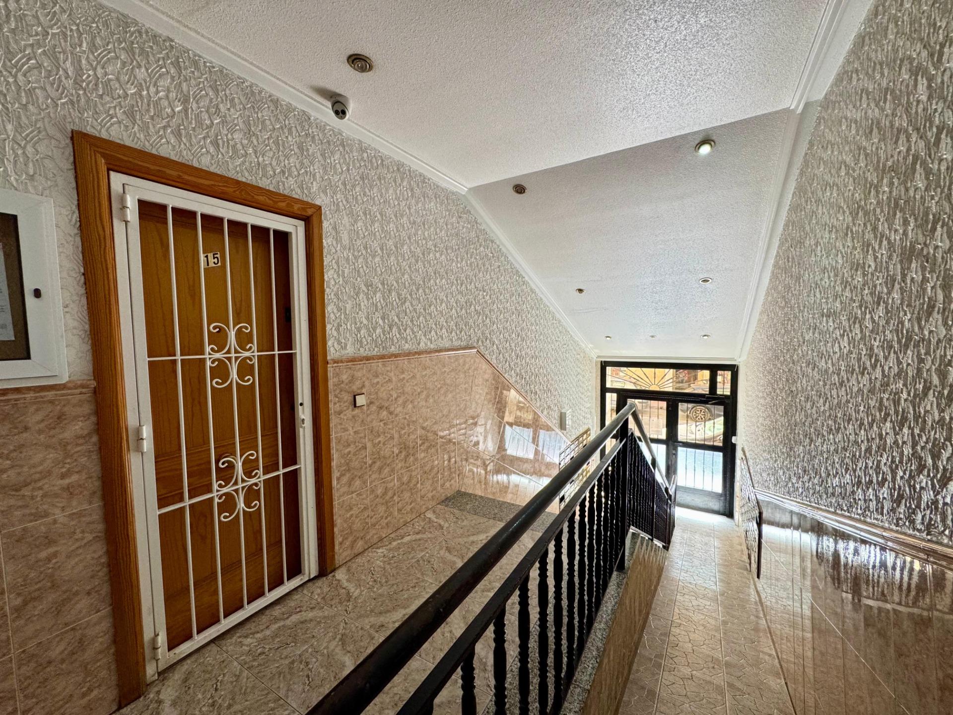 2 Bed, 1 Bath, ApartmentFor Sale, Torrevieja, Alicante