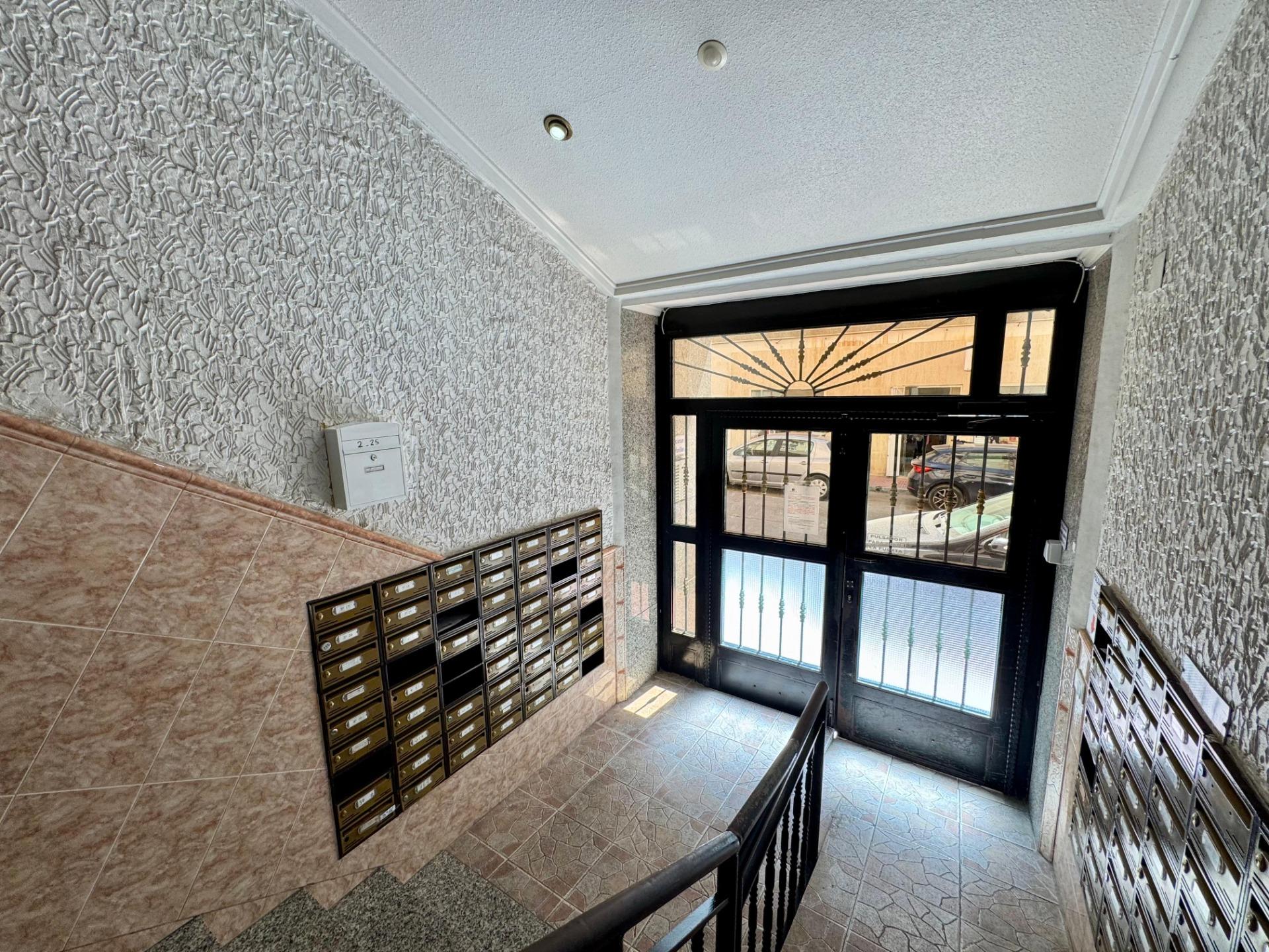 2 Bed, 1 Bath, ApartmentFor Sale, Torrevieja, Alicante