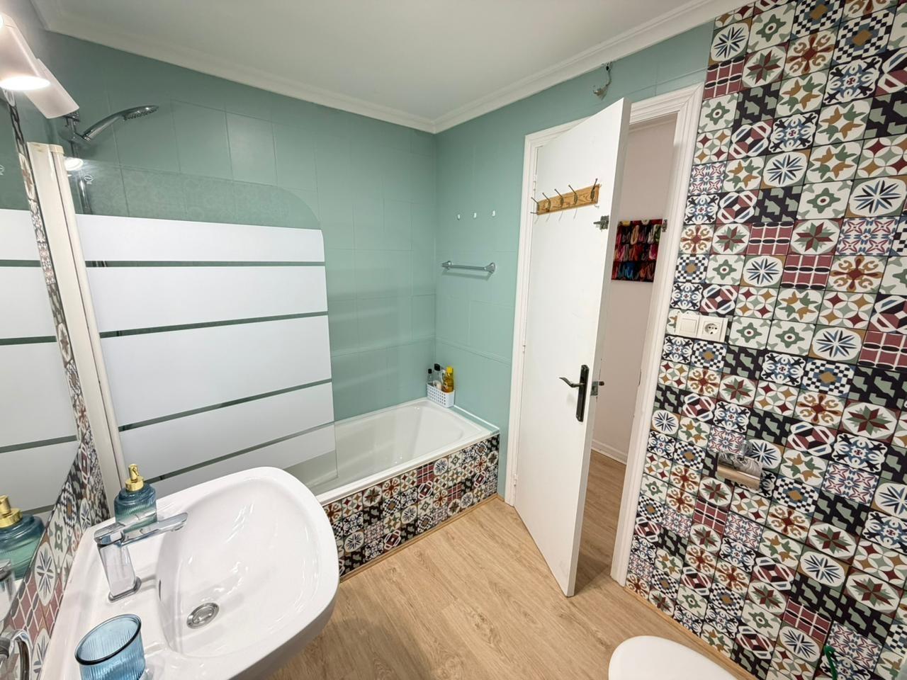 2 Bed, 1 Bath, ApartmentFor Sale, Torrevieja, Alicante