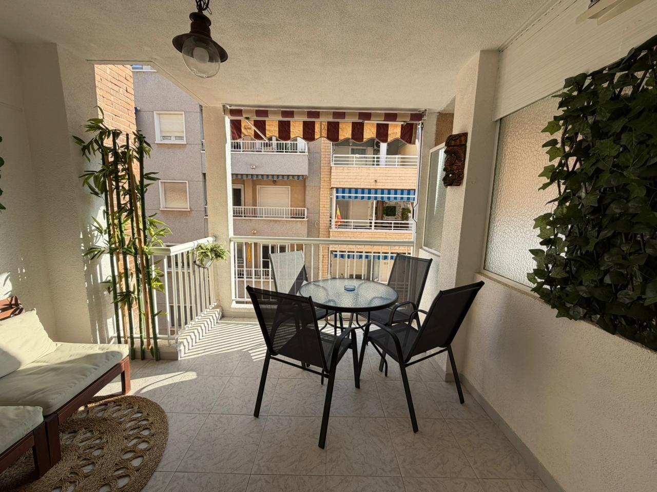 2 Bed, 1 Bath, ApartmentFor Sale, Torrevieja, Alicante