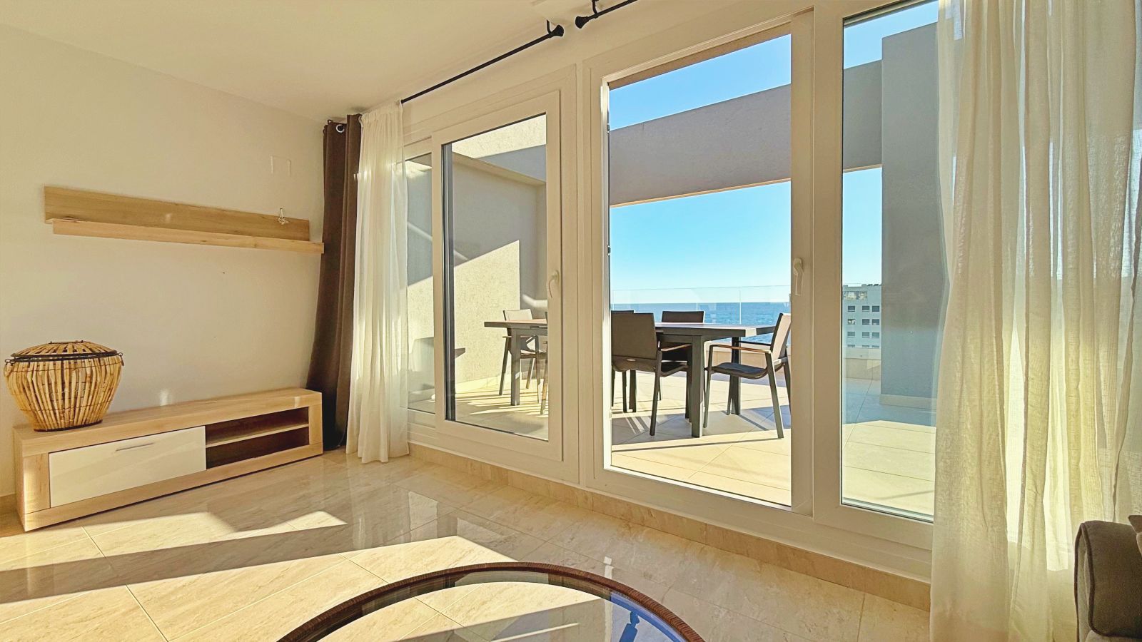 3 Bed, 2 Bath, ApartmentFor Sale, Torrevieja, Alicante